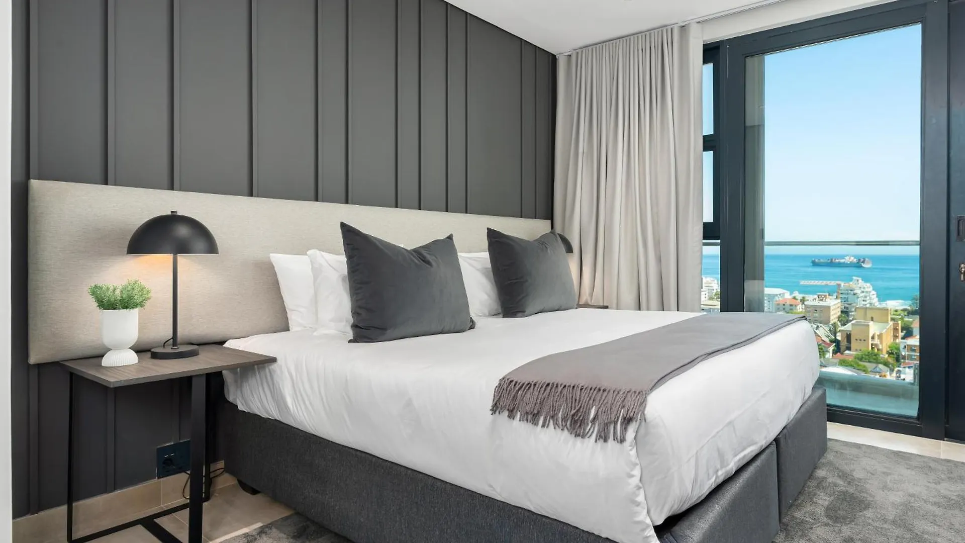 One Calais Luxury Apartments Cape Town
