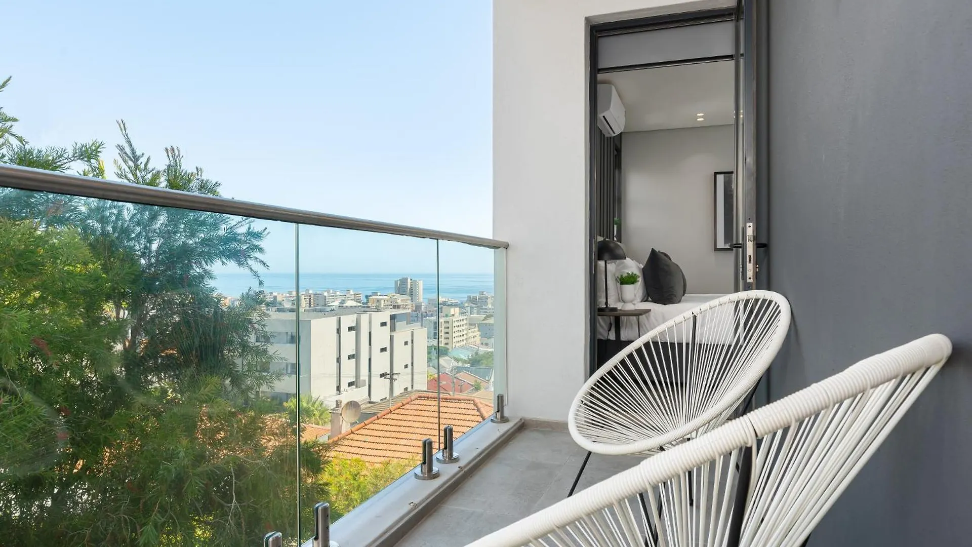 One Calais Luxury Apartments Cape Town