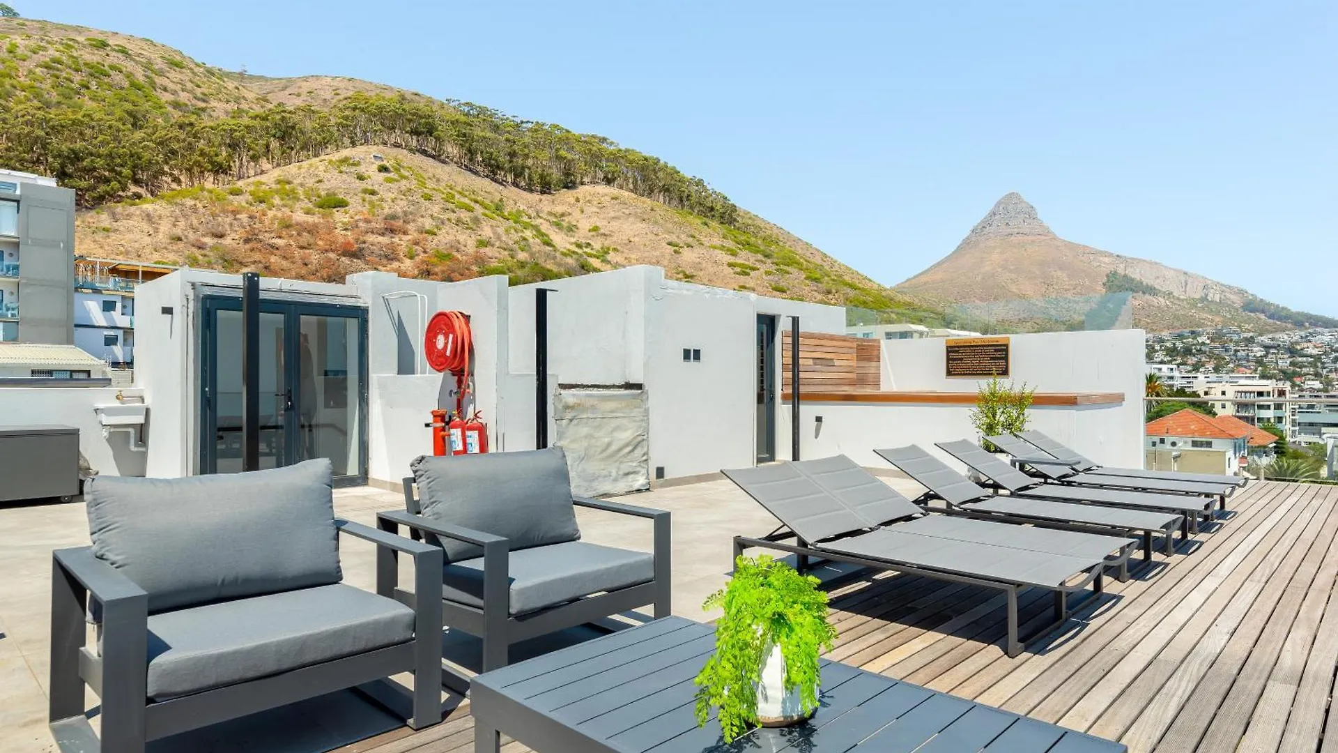 One Calais Luxury Apartments Cape Town