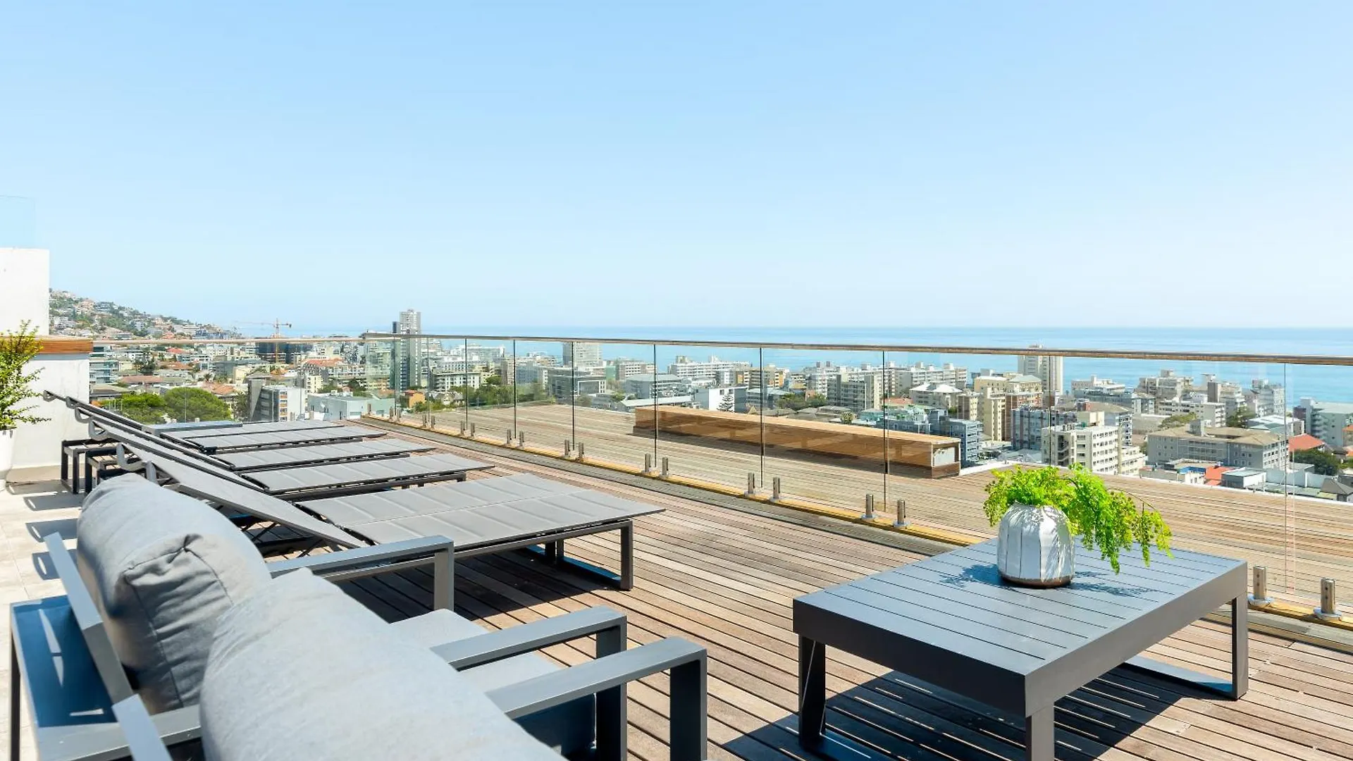 One Calais Luxury Apartments Cape Town